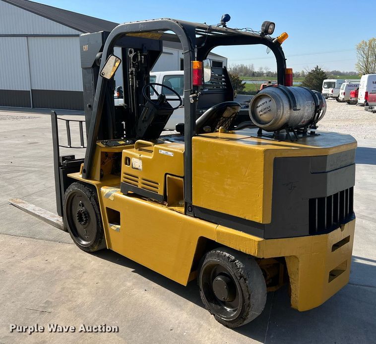 image for item LI9606 Caterpillar T125D  forklift