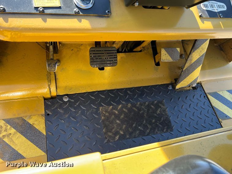 image for item LI9606 Caterpillar T125D  forklift