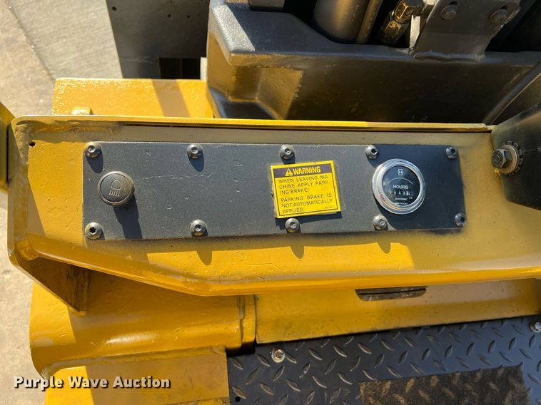 image for item LI9606 Caterpillar T125D  forklift