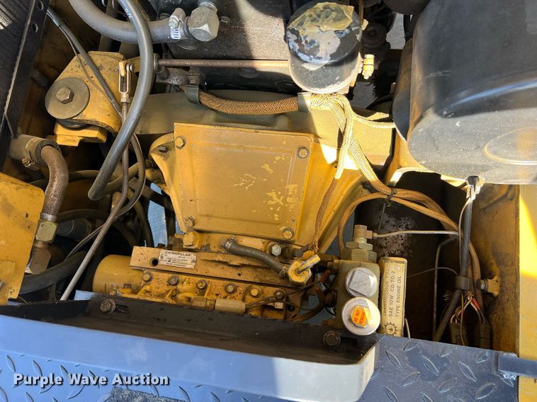 image for item LI9606 Caterpillar T125D  forklift