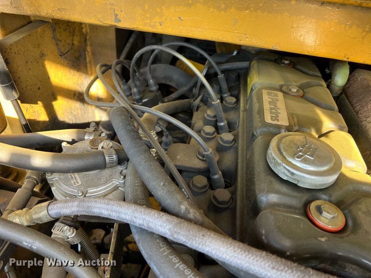 image for item LI9606 Caterpillar T125D  forklift