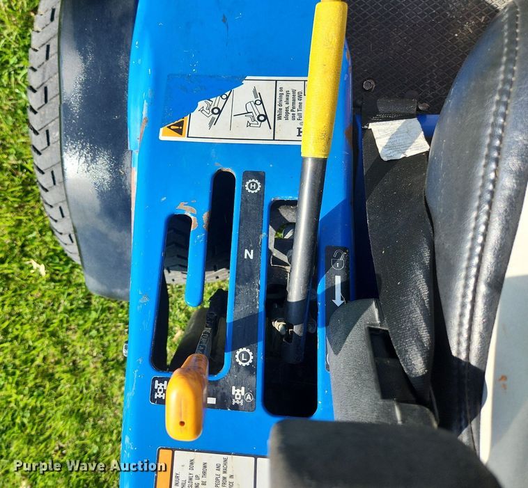 image for item LJ9042 New Holland G6035  lawn mower