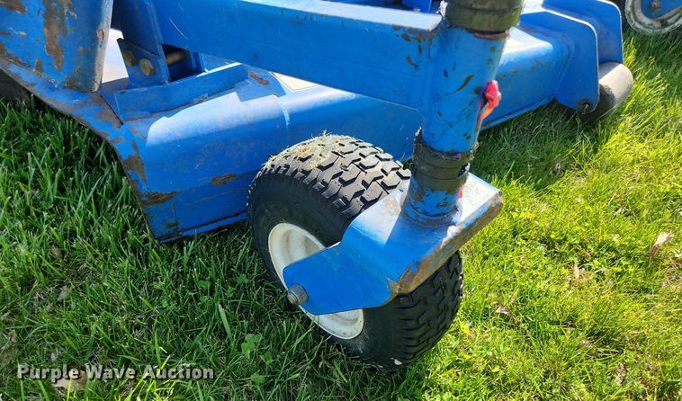 image for item LJ9042 New Holland G6035  lawn mower