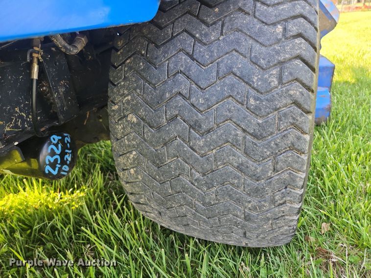 image for item LJ9042 New Holland G6035  lawn mower