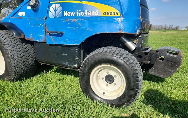 image for item LJ9042 New Holland G6035  lawn mower