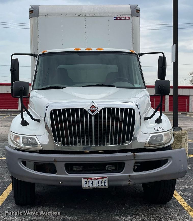 image for item LJ9621 2014 International 4300  box truck