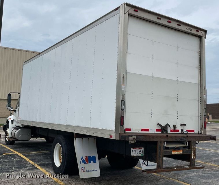 image for item LJ9621 2014 International 4300  box truck