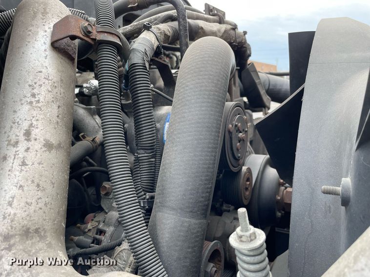 image for item LJ9621 2014 International 4300  box truck