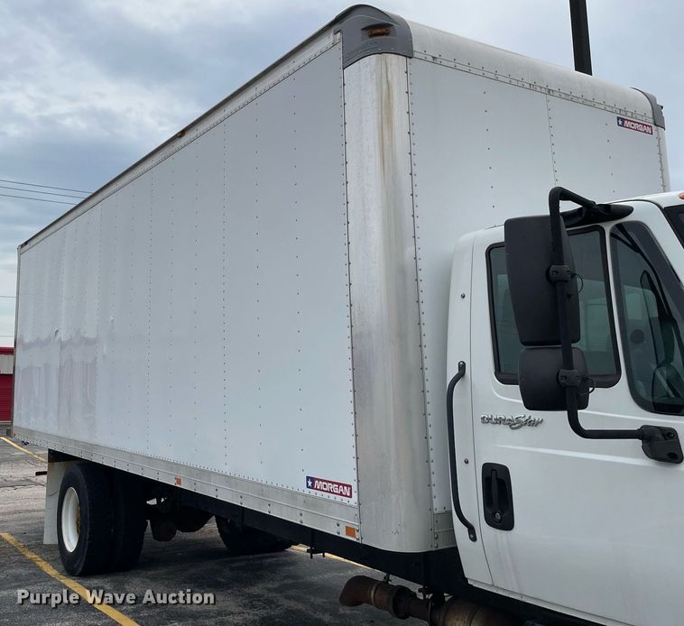 image for item LJ9621 2014 International 4300  box truck