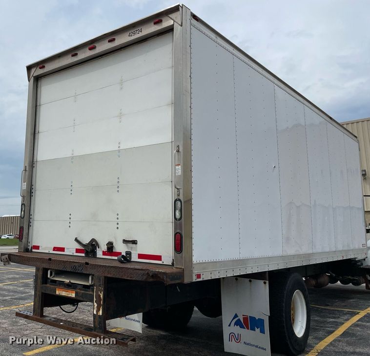 image for item LJ9621 2014 International 4300  box truck