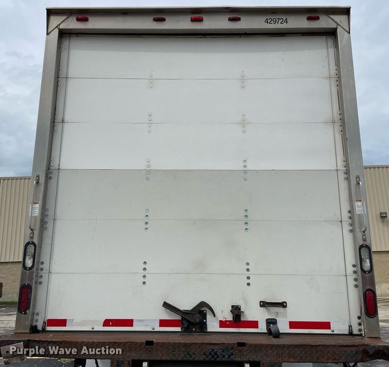 image for item LJ9621 2014 International 4300  box truck