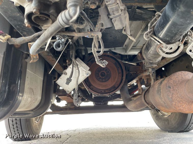 image for item LJ9621 2014 International 4300  box truck