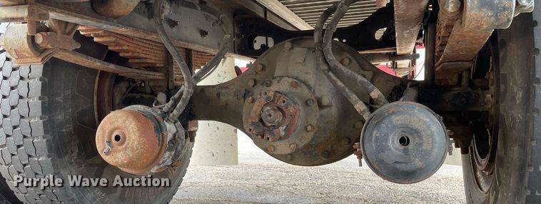 image for item LJ9621 2014 International 4300  box truck