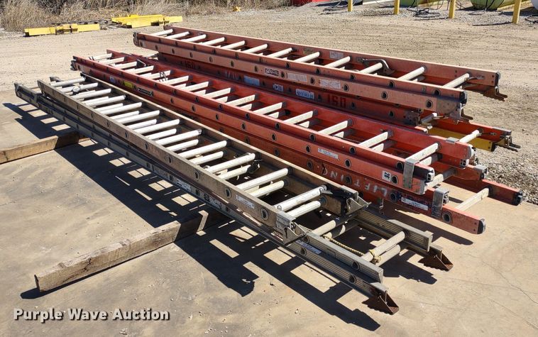 image for item LL9037 (10) extension ladders