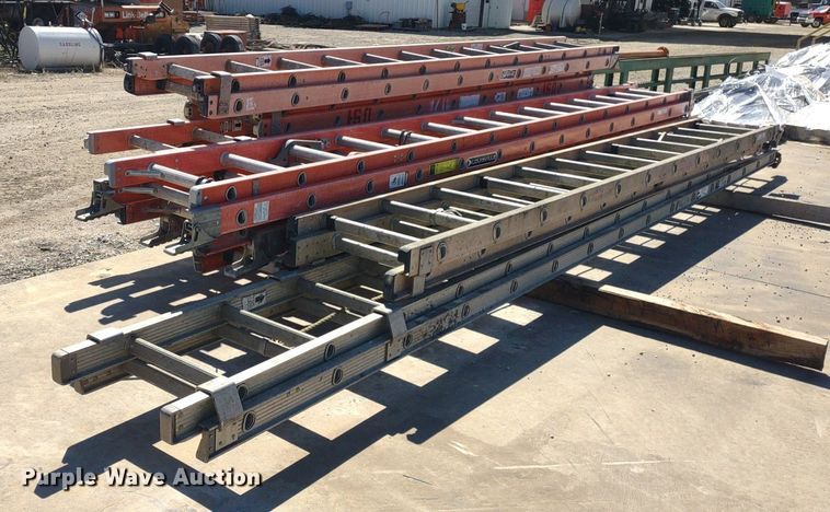 image for item LL9037 (10) extension ladders