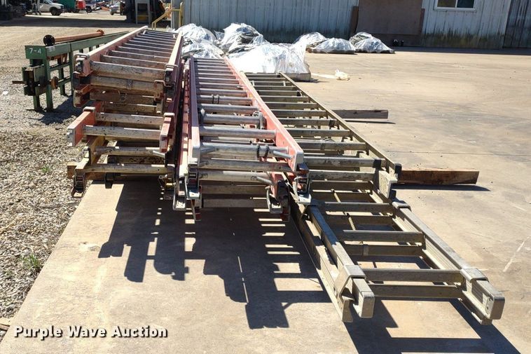 image for item LL9037 (10) extension ladders