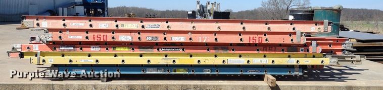 image for item LL9037 (10) extension ladders