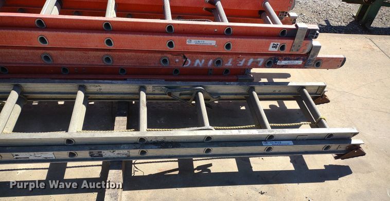 image for item LL9037 (10) extension ladders