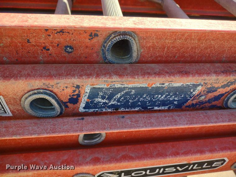 image for item LL9037 (10) extension ladders