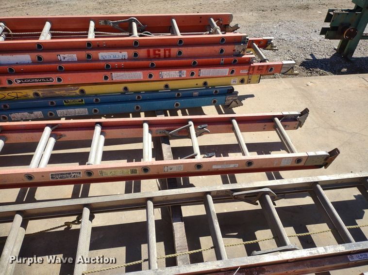 image for item LL9037 (10) extension ladders