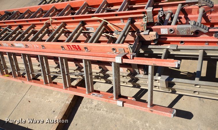 image for item LL9037 (10) extension ladders