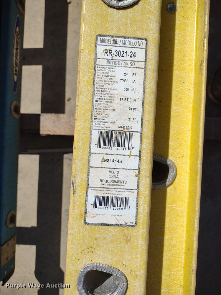 image for item LL9037 (10) extension ladders