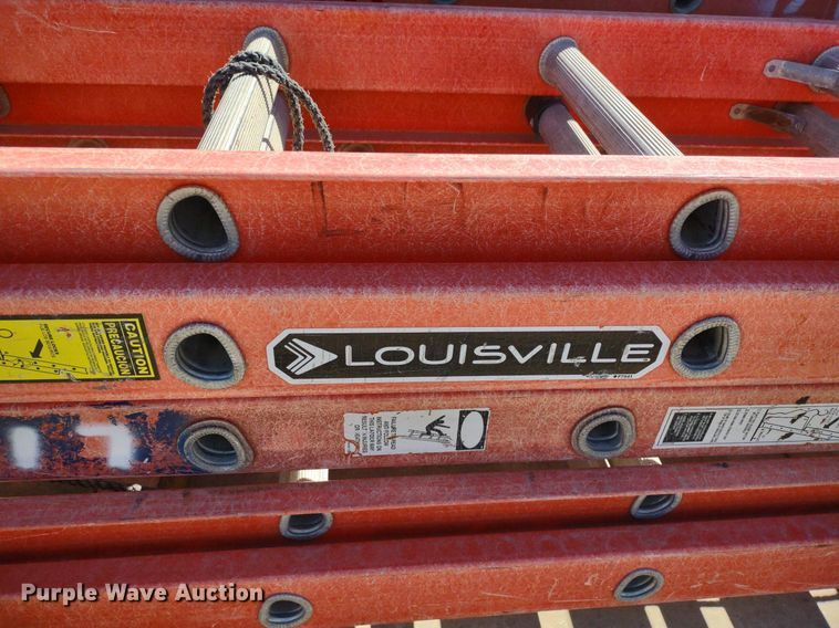 image for item LL9037 (10) extension ladders