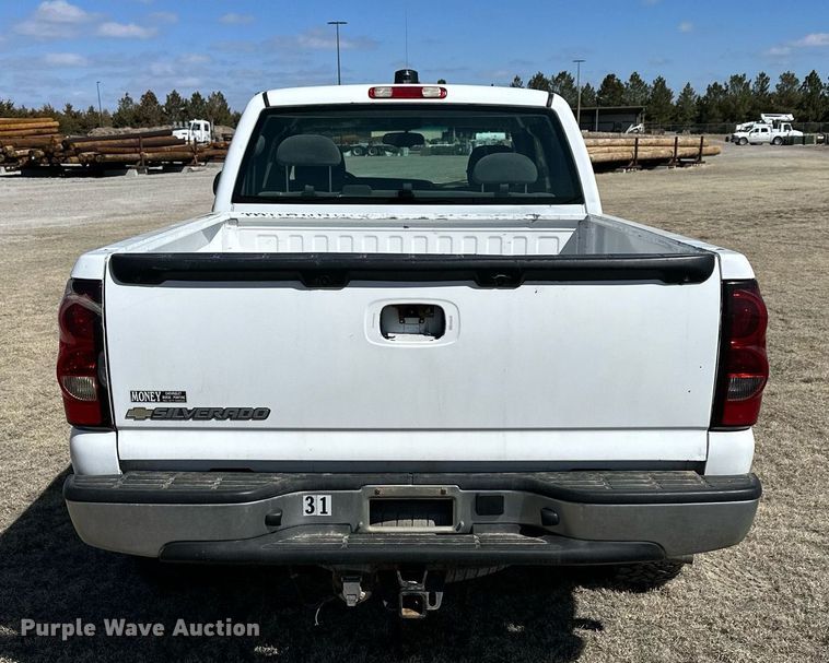 image for item LN9379 2006 Chevrolet Silverado 1500  Ext. Cab pickup truck