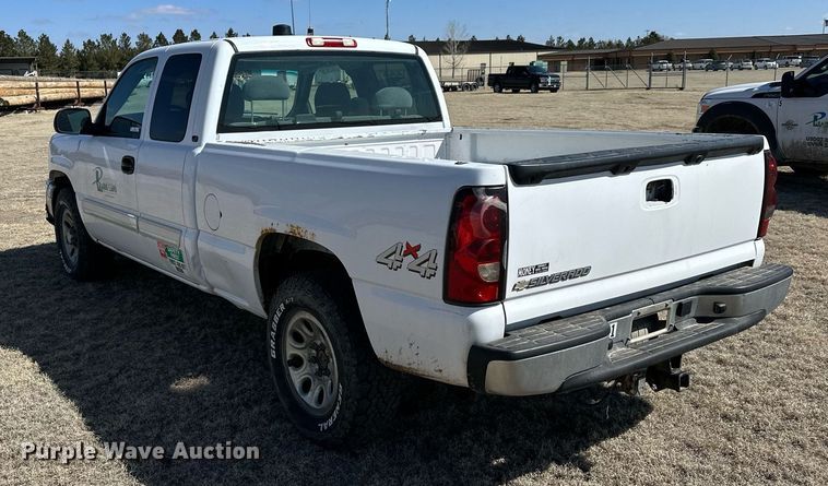 image for item LN9379 2006 Chevrolet Silverado 1500  Ext. Cab pickup truck