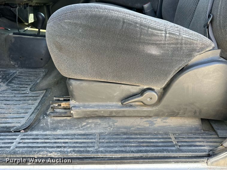 image for item LN9379 2006 Chevrolet Silverado 1500  Ext. Cab pickup truck