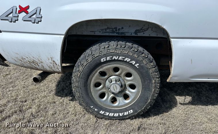 image for item LN9379 2006 Chevrolet Silverado 1500  Ext. Cab pickup truck