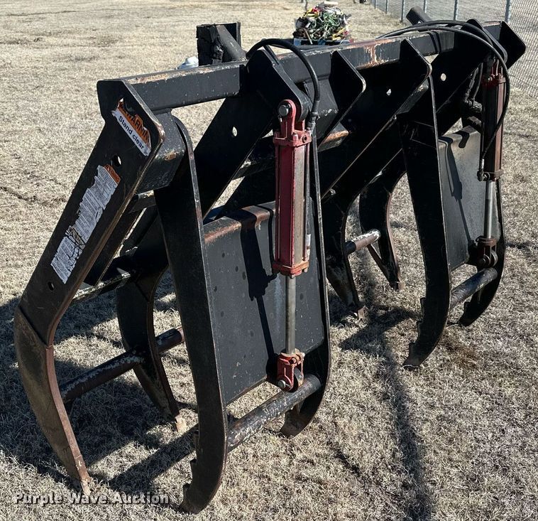 image for item LN9386 WorkSaver  76"W skid steer grapple bucket