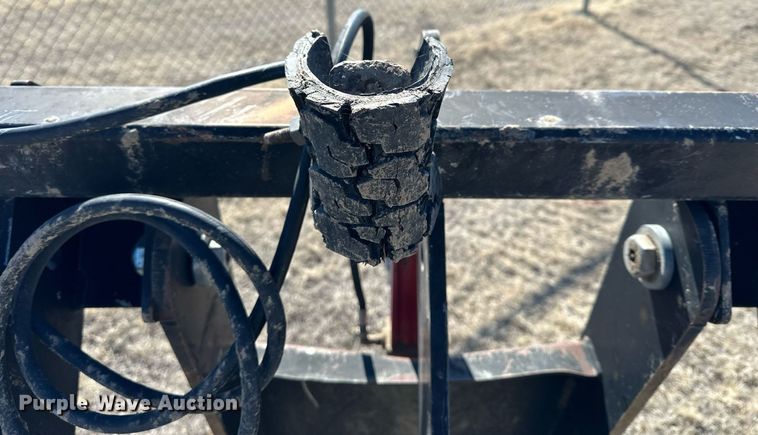 image for item LN9386 WorkSaver  76"W skid steer grapple bucket