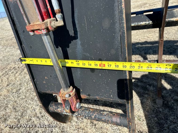 image for item LN9386 WorkSaver  76"W skid steer grapple bucket