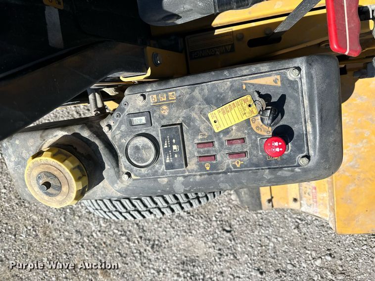 image for item LN9391 Hustler 928663  ZTR lawn mower