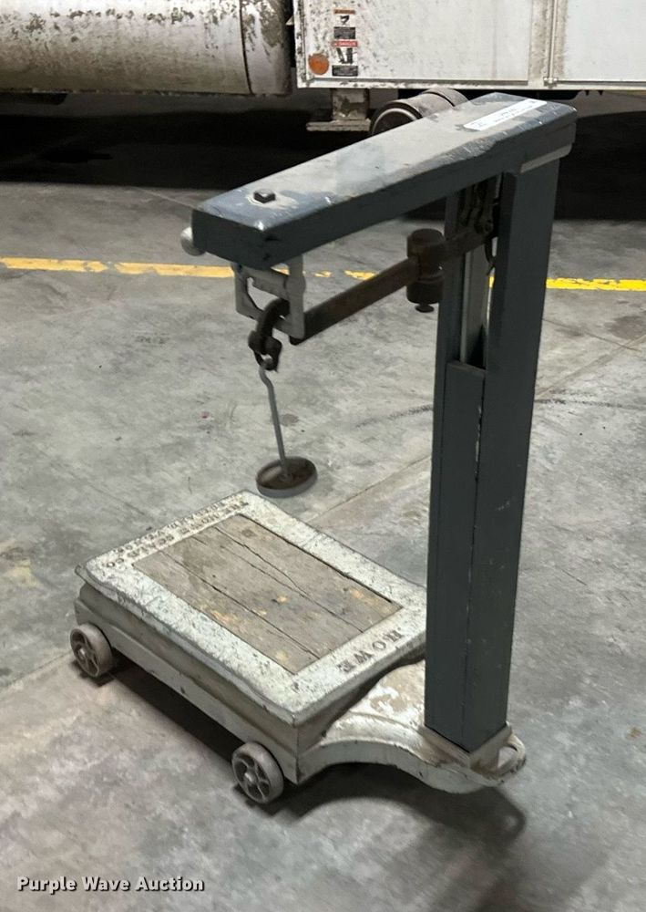 image for item LN9392 Howe  scale