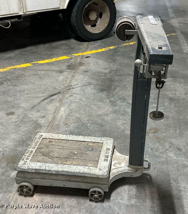 image for item LN9392 Howe  scale