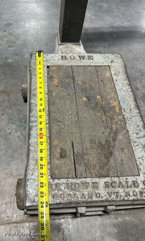 image for item LN9392 Howe  scale
