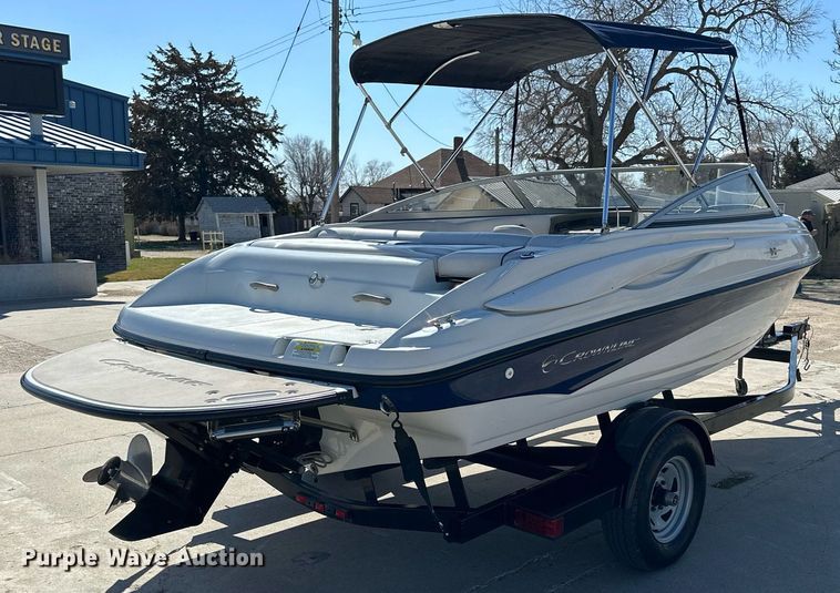 image for item LN9396 2015 Crownline B19  boat