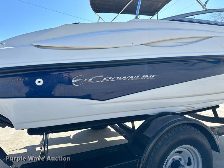 image for item LN9396 2015 Crownline B19  boat