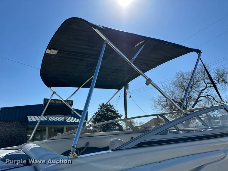 image for item LN9396 2015 Crownline B19  boat