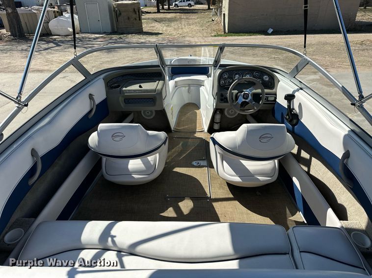 image for item LN9396 2015 Crownline B19  boat