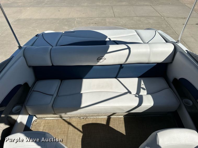 image for item LN9396 2015 Crownline B19  boat