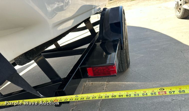 image for item LN9396 2015 Crownline B19  boat