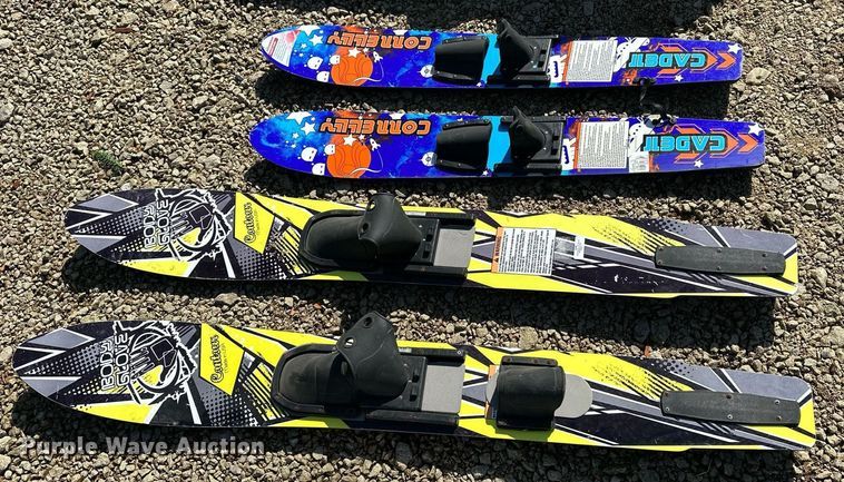 image for item LN9396 2015 Crownline B19  boat