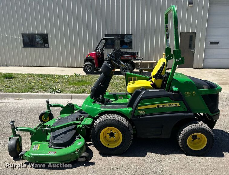 image for item LN9424 2016 John Deere 1580  lawn mower