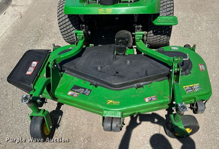 image for item LN9424 2016 John Deere 1580  lawn mower