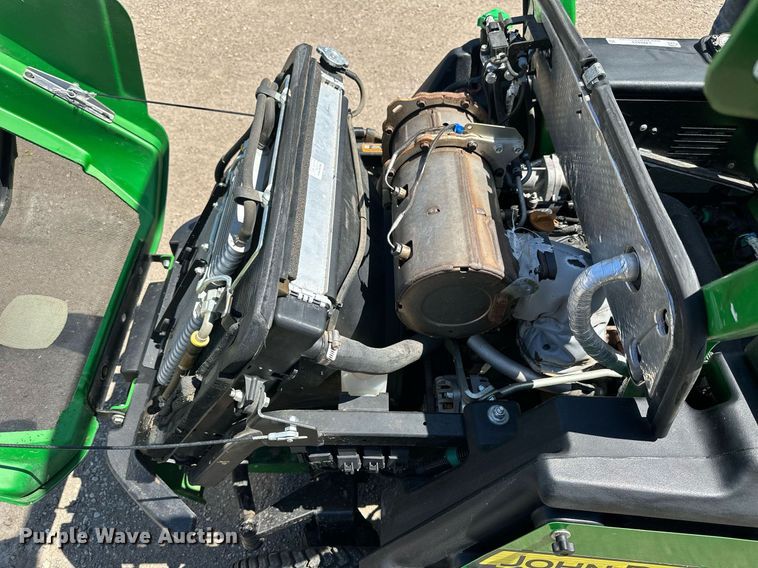 image for item LN9424 2016 John Deere 1580  lawn mower