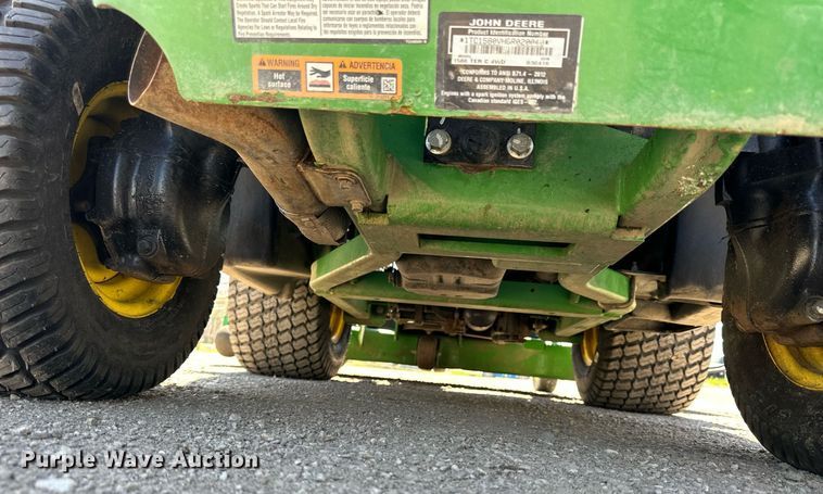 image for item LN9424 2016 John Deere 1580  lawn mower