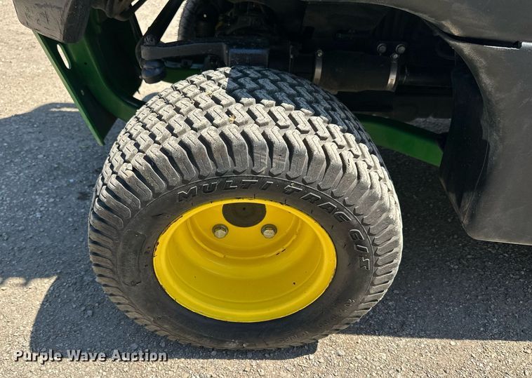 image for item LN9424 2016 John Deere 1580  lawn mower